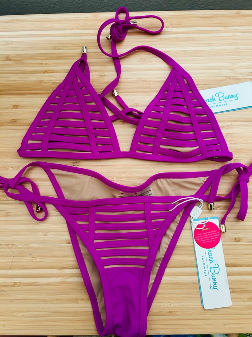 NEW with tags!! Beach Bunny hard summer bikini! XS electric purple 🔥